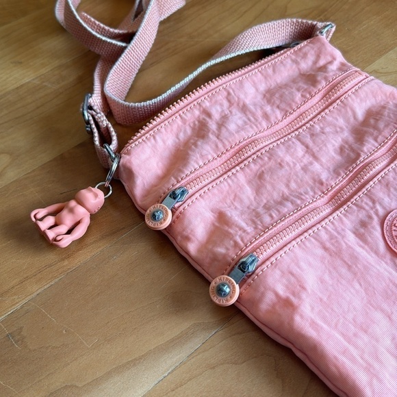 Kipling Keiko Crossbody Peachy Coral mini bag purse peach with keychain charm - Picture 3 of 14